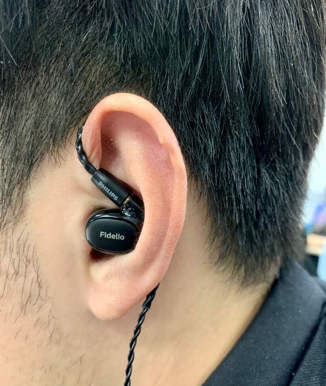 魅惑低音按摩你的耳朵，飛利浦S301HIFI圈鐵耳機評測