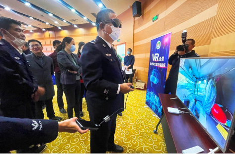 徐匯交警、百視通攜手推進(jìn) 12.2“知危險會避險·安全文明出行”主題宣傳