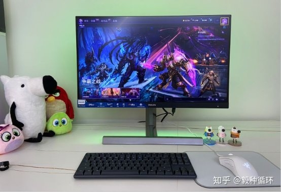 達人說丨顯示器自帶流光溢彩燈效，玩游戲究竟有多帶感？