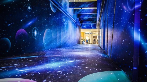 深圳開啟VR體驗(yàn)館V5.0時(shí)代！銀河幻影VR主題樂園開創(chuàng)科技體驗(yàn)研學(xué)新潮流！