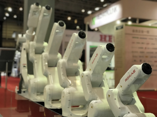 珞石機器人登陸智博會，揭開柔性協(xié)作機器人xMate新品神秘面紗
