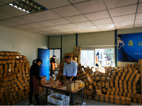 五農(nóng)民十天賣掉400萬(wàn)枚雞蛋 蘇寧賦能供應(yīng)鏈盤活萬(wàn)億市場(chǎng)