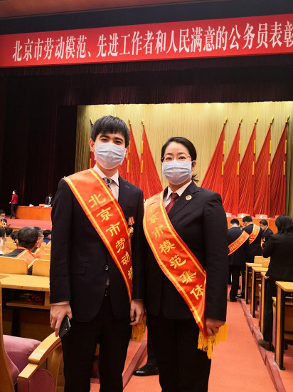 北京市委、市政府授予梟龍科技董事長史曉剛 “北京市勞動模范”榮譽稱號