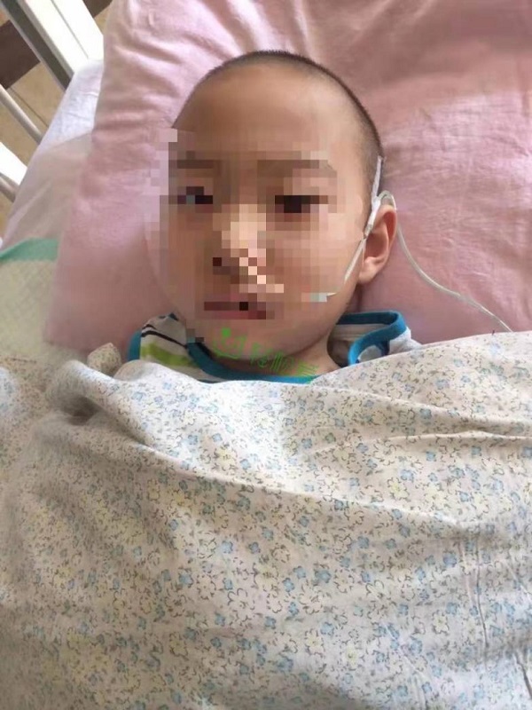 男童不幸罹患血癌急等治療費(fèi)救命，父母無(wú)奈求助輕松籌獲眾人幫扶