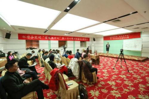 螢火蟲(chóng)丨張德芬空間大型心理教育講師選拔培訓(xùn)大賽10人入圍決賽