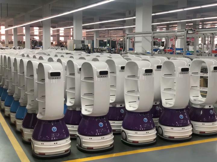 擎朗送餐機器人降本增效新玩法 這家火鍋品牌迎來新擴張