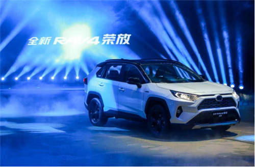 SUV如何選？“全新RAV4榮放”年輕人的不二之選！