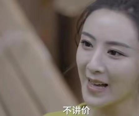 逆襲的草根姑娘，三次改變成就薇婭