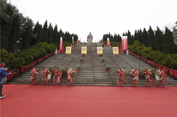 仲景宛西制藥弘揚中醫(yī)藥文化，舉辦張仲景誕辰1871周年慶典活動