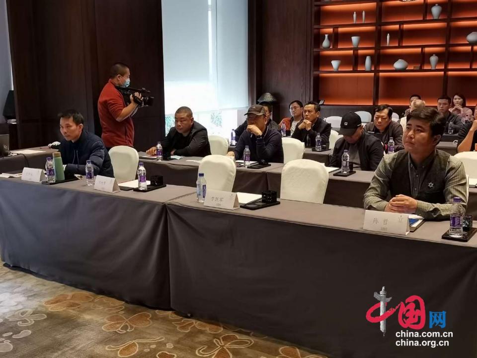 嘀嗒出行與?？谑谐鲎廛噮f(xié)會一起 助力出租車行業(yè)數(shù)字轉(zhuǎn)型升級