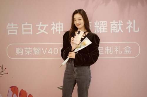 女神節(jié)榮耀禮盒，體驗店變花海玩出新“花樣”