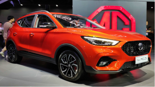 年輕人的第一輛車，SUV什么車型好？歐尚X5對比名爵ZS！