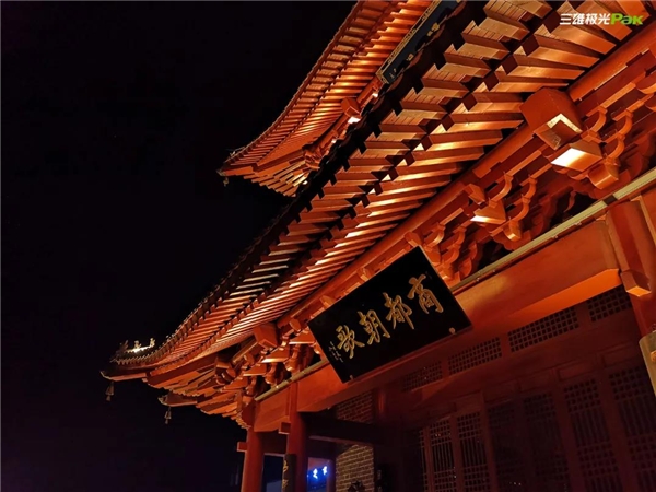 兩會關(guān)注的焦點(diǎn) 三雄極光甩開膀子干了！