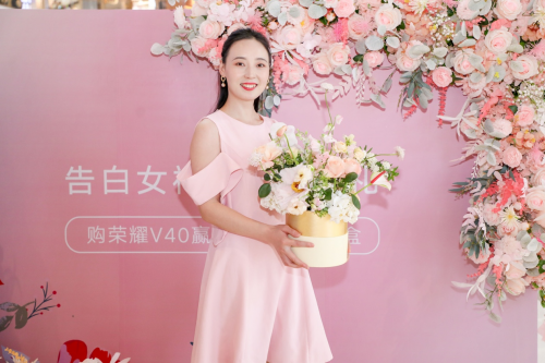 榮耀女神節(jié)專屬花藝沙龍收官，四城聯(lián)動(dòng)演繹高級(jí)時(shí)尚審美