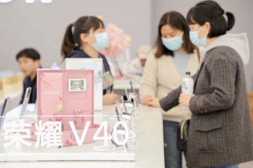 榮耀女神節(jié)專屬花藝沙龍收官，四城聯(lián)動(dòng)演繹高級(jí)時(shí)尚審美