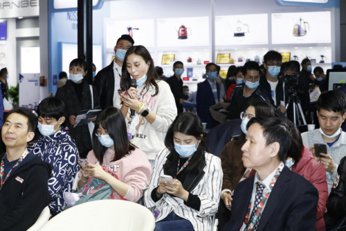 AWE2021丨凱度風(fēng)火輪系列新品發(fā)布會(huì)成功舉辦，引領(lǐng)智能廚電新生活
