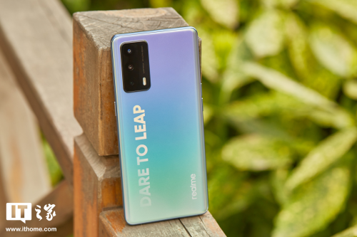 realme真我X7 Pro至尊版再成爆款：性能越級，價格降維