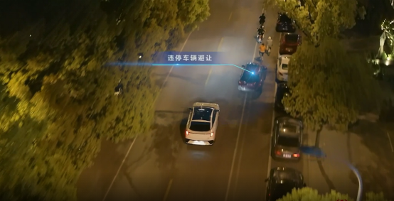 要領(lǐng)先，就領(lǐng)先特斯拉!極狐阿爾法S 華為HI版十大標(biāo)桿鑒定