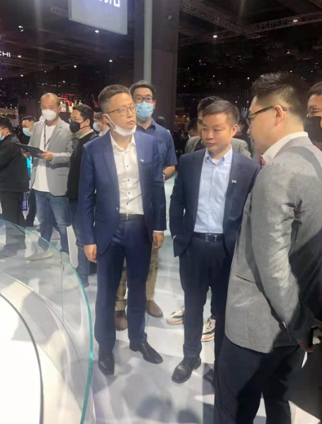 上海車展最爆的兩個(gè)展臺(tái)，竟是TA們？