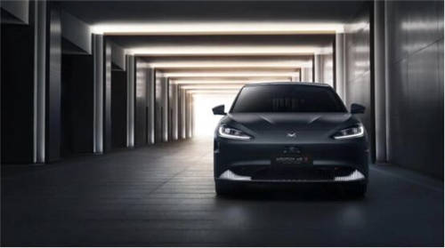同樣是華為造車概念企業(yè)，ARCFOX極狐和賽力斯有何不同？