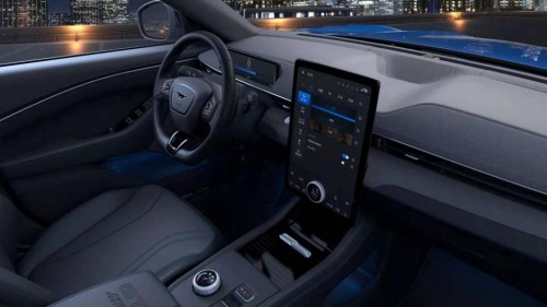 福特電馬PK特斯拉Model Y，談?wù)勱P(guān)于電動車的那些事兒
