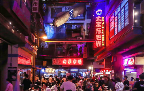 街電攜手美食新地標(biāo)深圳文和友，立體化網(wǎng)絡(luò)滿電續(xù)航全場