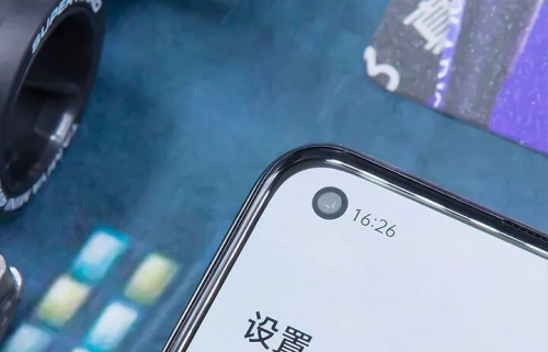 樂神機(jī)，酷炫潮爆｜楊冪代言手機(jī)千元機(jī)皇realme 真我Q3 Pro測評