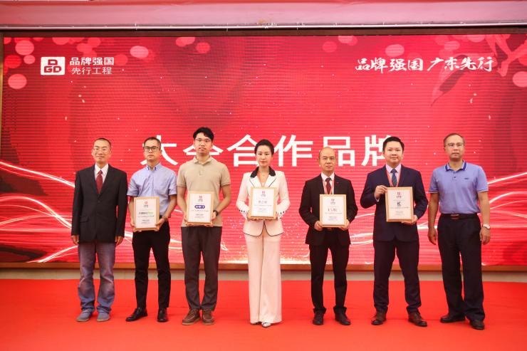 多項榮譽(yù)加身！三雄極光撐起國貨擔(dān)當(dāng)