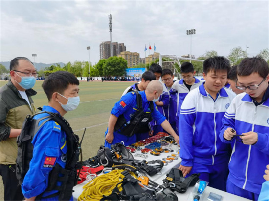踐行社會使命 傳遞品牌溫度 長城炮一直走在路上