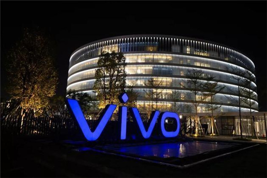 盤點vivo那些引起火速跟進的技術！微云臺或是下一個潮流