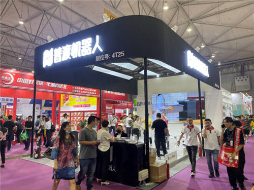 直擊成都火鍋展，普渡機(jī)器人現(xiàn)場成交多臺！