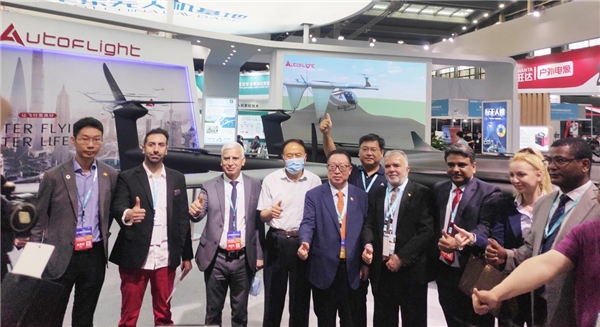 大載重飛行器V1000CG概念機(jī)亮相 峰飛航空科技閃耀深圳無(wú)人機(jī)展
