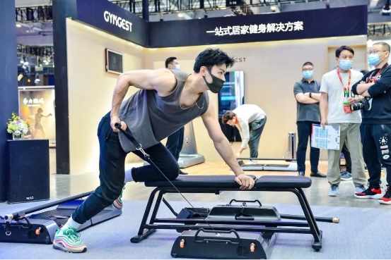 圓滿收官，GYMGEST攜新品跑步機(jī)、力量站亮相體博會!