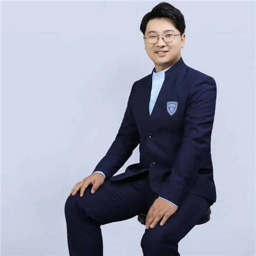 建設高學歷咨詢師服務團隊 居理買房網(wǎng)搶跑房產(chǎn)買方時代
