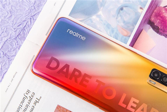 京東618千元機(jī)精選：realme 真我V15火熱來(lái)襲，低至1199元起！