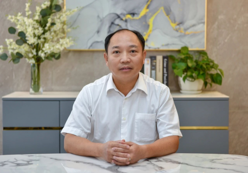 三雄極光：三十光華，再啟新征程