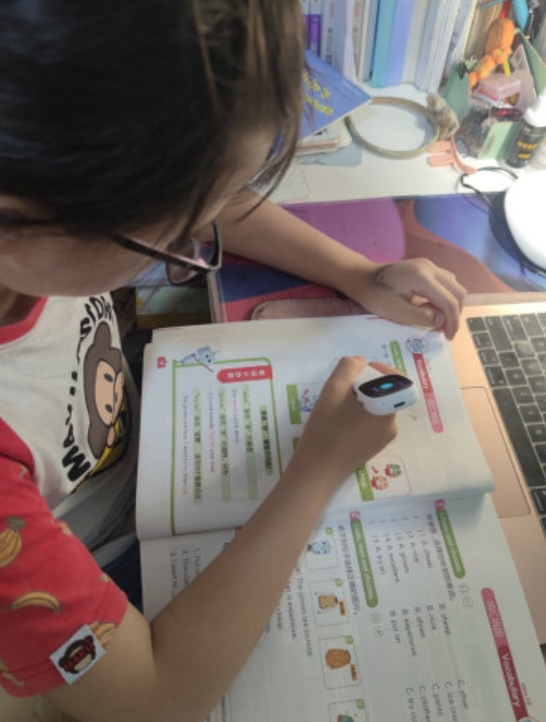 幼升銜接班全停了，家長(zhǎng)可用詞典筆幫助孩子學(xué)拼音和漢字
