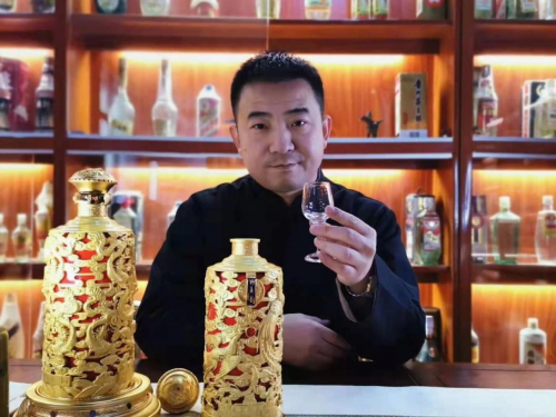 月銷百萬，看微拍堂商家的詩酒人生