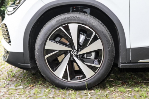 新能源電動(dòng)汽車上汽大眾ID6X上市，價(jià)格239，888元-278，888元