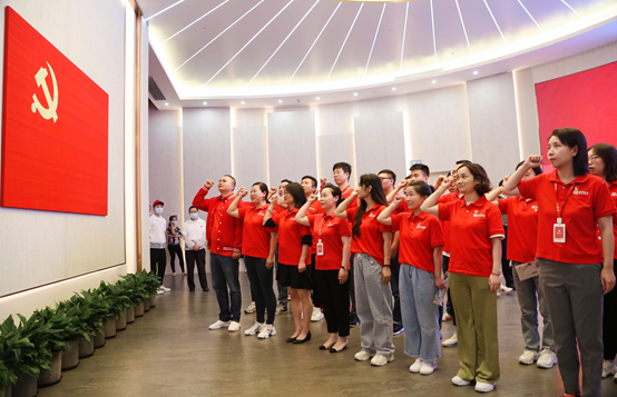 尋根紅色記憶 傳承革命星火 ——愛(ài)庫(kù)存開(kāi)展黨員瞻仰中共一大紀(jì)念館活動(dòng)