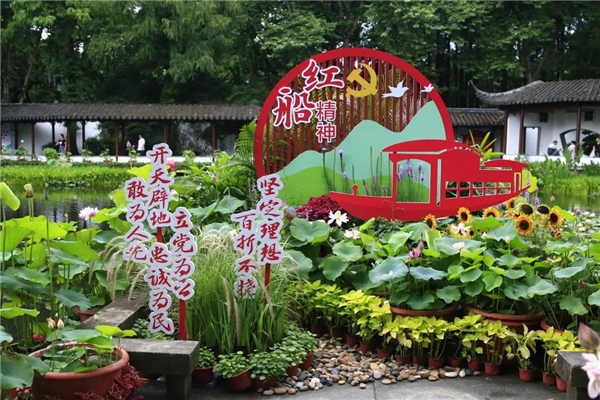 慶祝建黨100周年，易信用戶以詩文和書畫攝影表達祝福