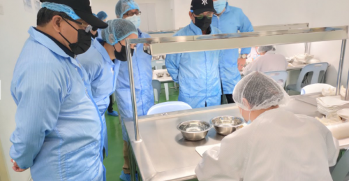 馬來西亞農(nóng)業(yè)與食品業(yè)部長(zhǎng)視察正典燕窩蒲種加工廠