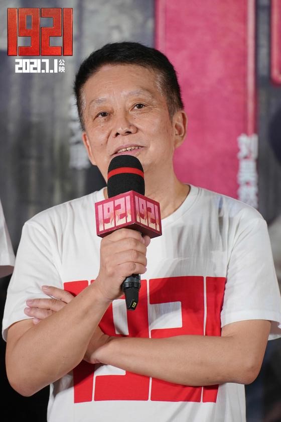 電影《1921》北京首映獲業(yè)內力薦 無障礙影廳首次實現(xiàn)同步首映 受先輩精神感召觀眾深深動容