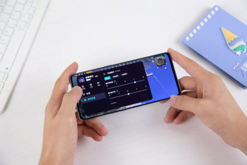 Reno6 Pro+無級穩(wěn)幀+4D振感調(diào)節(jié)，游戲體驗大大大大有不同