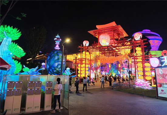 街電共享充電寶入駐自貢·中華彩燈大世界，全場續(xù)航光影奇幻之旅