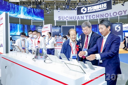 DIC 2021 顯示技術(shù)及應(yīng)用創(chuàng)新展在滬啟幕！DIC AWARD獎項揭曉，這些顯示企業(yè)摘得桂冠！