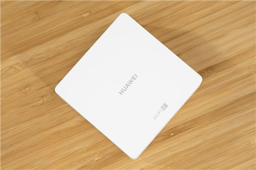 大面積住宅組網(wǎng)最優(yōu)解？全屋Wi-Fi 6+無死角 華為路由H6評測