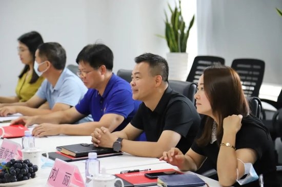 廣州市花都區(qū)人社局、經(jīng)濟(jì)開發(fā)管委會(huì)走訪調(diào)研薪寶科技
