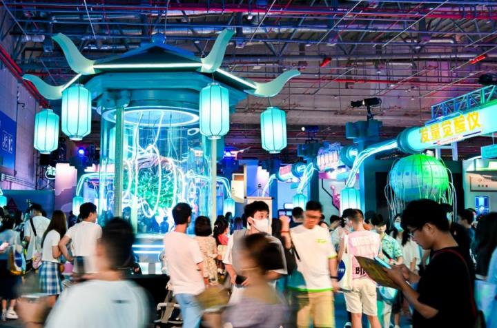 直擊2021淘寶造物節(jié)現(xiàn)場，硬核黑科技可思美電激光生發(fā)儀來啦！