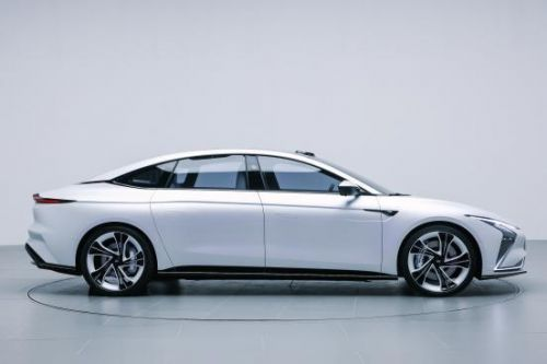 智己L7，新時(shí)代豪華純電智能轎車的標(biāo)桿